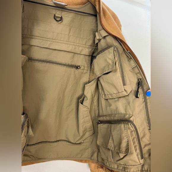 Columbia Men's Steens Mountain Full Zip 2.0 Fleece Jacket with fishing vest - Picture 6 of 9